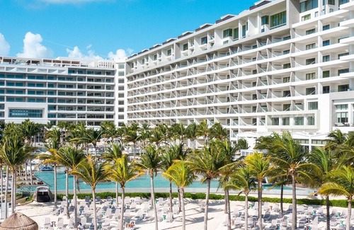 Punta Sam Apartment | 2 Bedroom Luxury Beach Front Resort