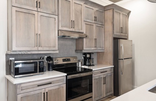 Helena Condo | 2 Bedroom, Main Level