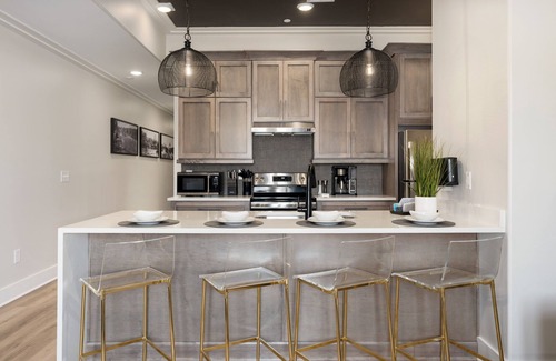 Helena Condo | 2 Bedroom, Main Level