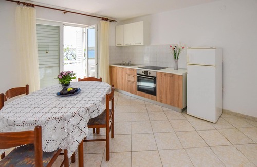 Kustici Apartment | 2 bedroom nice apartment in Kustici