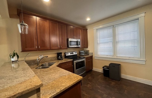 Shaw Condo | 2 Bedroom on Tower Grove Park - Condo Near BJC/WashU/SLU
