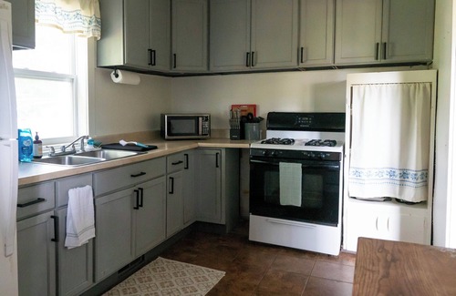 Harrison House | 2 Bedroom - Pet Friendly - Long Stay available- Close to Buffalo National River