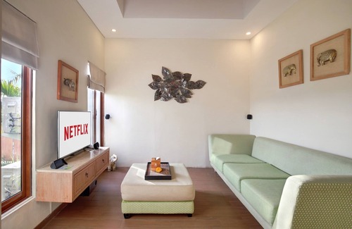 Dewi Sri Villa | 2 Bedroom Pool Villa in Legian