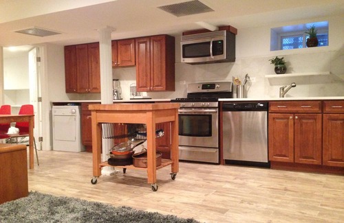 Kensington Apartment | 2-Bedroom Private Garden Level Apt