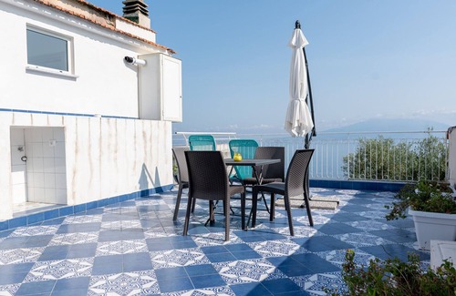 Monte Chiaro House | 2 Bedroom Private vacation home in Montechiaro