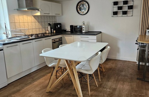 Insming House | 2 bedroom private vacation home in insming