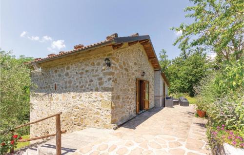 Casoli House | 2 Bedroom Stunning Home In Casoli Lu