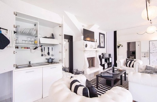 Borghesiana House | 2 bedroom stunning home in Roma