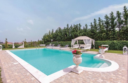 Borghesiana House | 2 bedroom stunning home in Roma