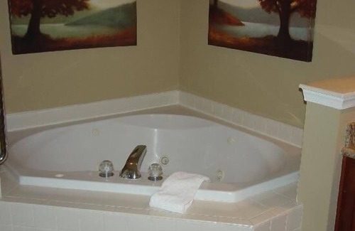 Berkeley Resort | 2 Bedroom unit at Greensprings Resort