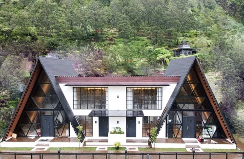 Kejajar Villa | 2-bedroom villa in welcoming Jawa Tengah with WiFi
