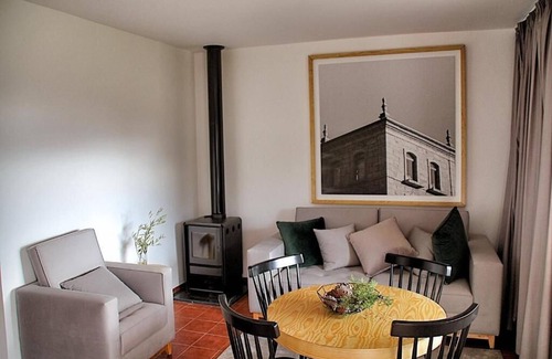 Alpedrinha House | 2 Bedroom Villa with Garden