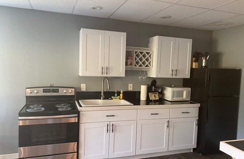 Grant House | 2 Bedroom w/Spa, Great Views in the Mountains!