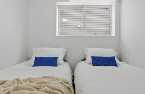 Okotoks Apartment | 2 Bedroom walkout basement suite