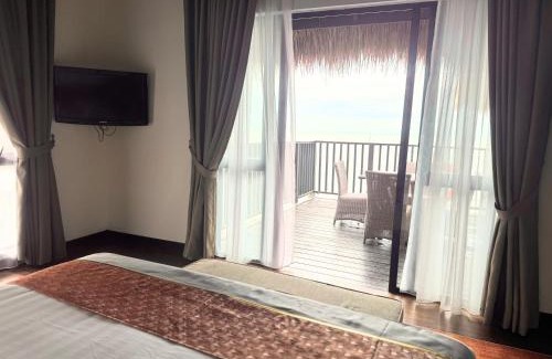 Sungai Pelek Ski Chalet | 2 Bedroom Waterfront Villa AVANI Sepang