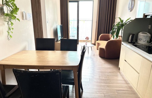 Van Giang Apartment | 2 bedrooms apartment 60m2 in Ecopark, nice view, high speed wifi, full amenities