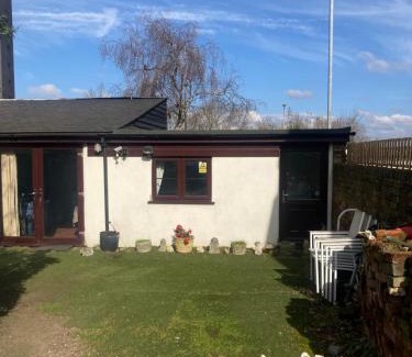 Hoddesdon House | 2 bedrooms Bell Cottage
