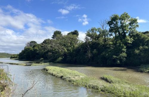 Little Petherick House | 2 Bedrooms overlooking Little Petherick Creek