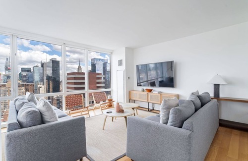 Hell's Kitchen Apartment | 2 beds1.5 bath breathtaking views