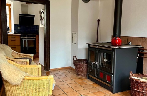 Bleckhausen Apartment | 2-bett-ferienwohnung Scheune - Bauernhaus Vulkaneifel