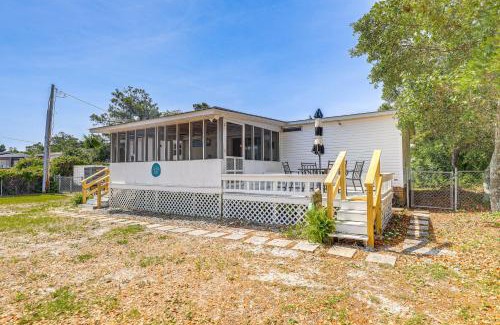 Harkers Island House | 2 Blocks to Crystal Coast Family-Friendly Retreat