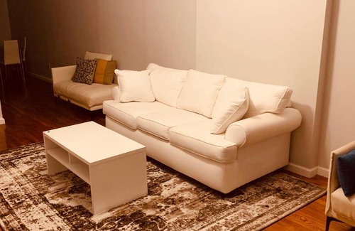 Clinton Hill Apartment | 2 BR CLASSY BROOKLYN APT-10 mins from BARCLAYS CENTER!