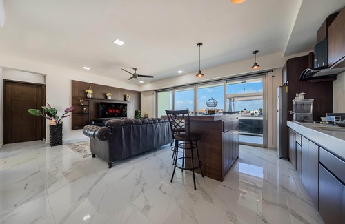 Centro - Supmza 001 Condo | 2 BR Condo w/Ocean View Pool. Prime Location