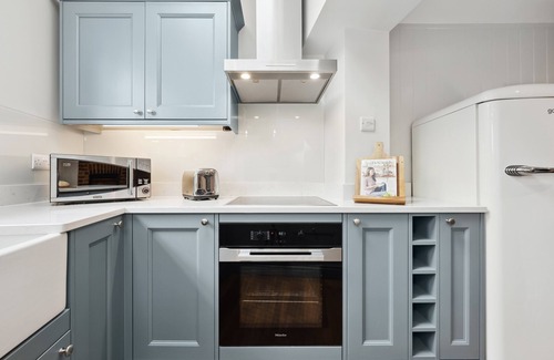 Winchester House | 2-BR Cosy Retreat, w/Garden, central Winchester