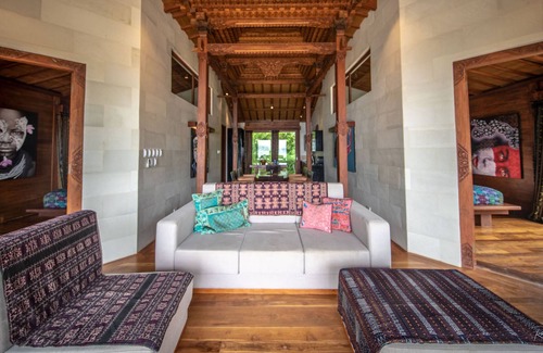 El Nido Villa | 2 BR Private Pool Tumpang Sari Villa