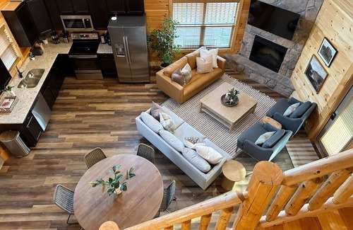 Pigeon Forge Cabin | 2 Cabins! Sleeps 28-8BR! Pool, Hot Tub, Game Room!