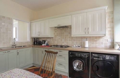 Dwygyfylchi Cottage | 2 CAE GLAS, pet friendly, character holiday cottage in Dwygyfylchi