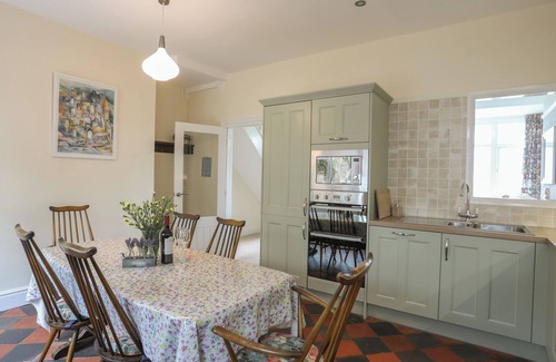 Dwygyfylchi Cottage | 2 CAE GLAS, pet friendly, character holiday cottage in Dwygyfylchi
