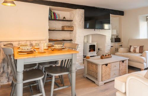 Bourton House | 2 Candlemas Cottage