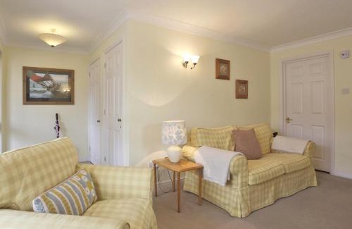 Aldeburgh Apartment | 2 Coastguard Court