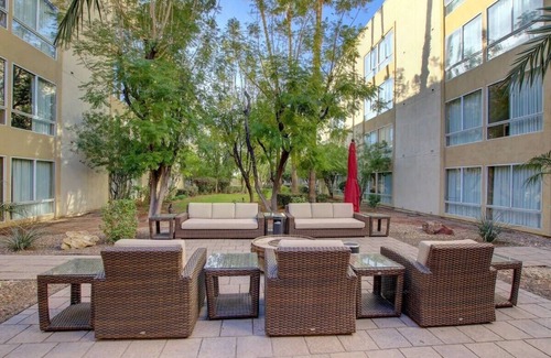 Laughlin House | 2 Comfortable Units, Outdoor Pool, Pets Allowed, Near Ken Fovargue Park!