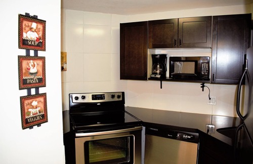 Galt Mile Apartment | 2 connected apartments 3/4 bedroom 2 bathroom
