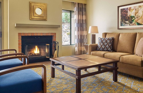 El Conquistador Hotel | 2 Connecting Suites at a 4⭐️ Hotel