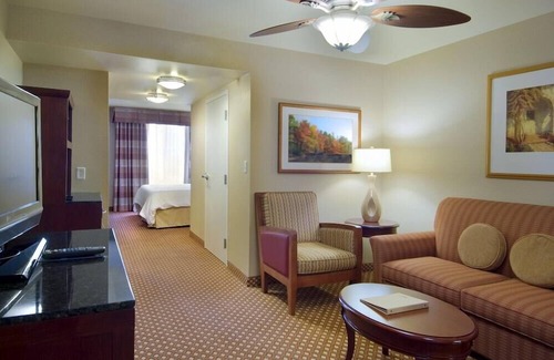 Uptown Hotel | 2 Connecting Suites at a Hotel