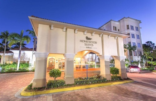 Palm Beach Gardens Apartment | 2 Connecting Suites at a Hotel
