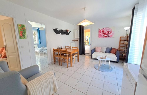 Limogne-en-Quercy House | 2 Cottages with Pool & Garden – Family-Friendly Stay in Southwest France