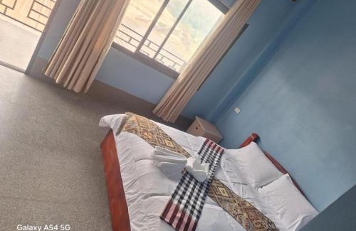 Bokeo Province Boat Rental | 2 days Mekong cruise package with Mekong Lover Cruise from Houay Xay to Luang Prabang or Mekong cruise from Luang Prabang to Huay Xai - Thailand