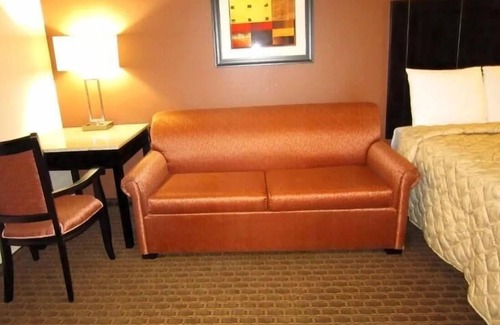 Monmouth Junction Hotel | 2 Double Beds with Free Breakfast, Close to Menlo Park Mall