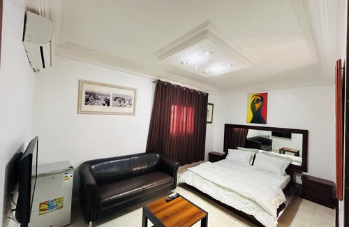 Ouakam Bed & Breakfast | 2 Double rooms with private SBD