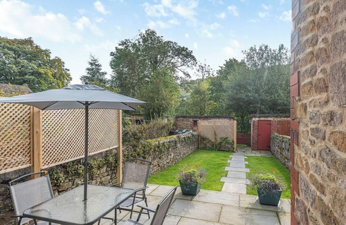 Peak District National Park Cottage | 2 bedroom accommodation in Edale, near Castleton