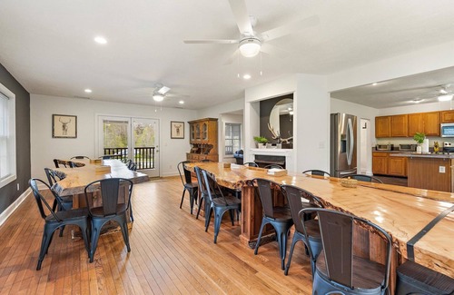 Mill Ridge House | 2 Hot Tubs, Pool, Fire Pit, 9 Ensuite Bathrooms, Game Room, Trails, Sleeps 25!