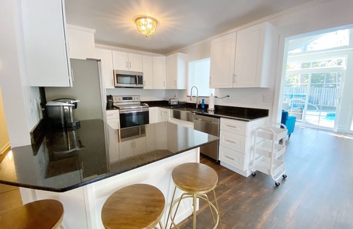 Myrtle Grove House | 2 HOUSES! Dreamy Villa & Tiny House! Large pool!
