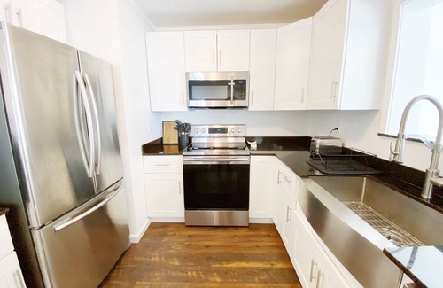 Myrtle Grove House | 2 HOUSES! Dreamy Villa & Tiny House! Large pool!