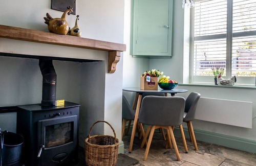 Ryther Cottage | 2 Lilac Avenue - a family break that sleeps 4 guests in 2 bedrooms