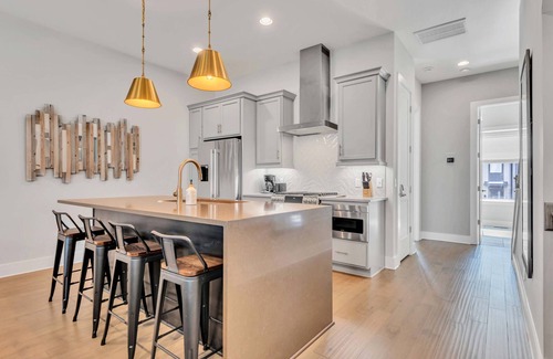 Hadley - Washington House | 2 Massive Nashville Homes - Stunning Downtown View