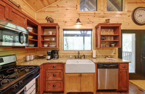 Ringold Cabin | 2 Master Suites, hot tub, fireplace, back deck, wrap around porch, secluded